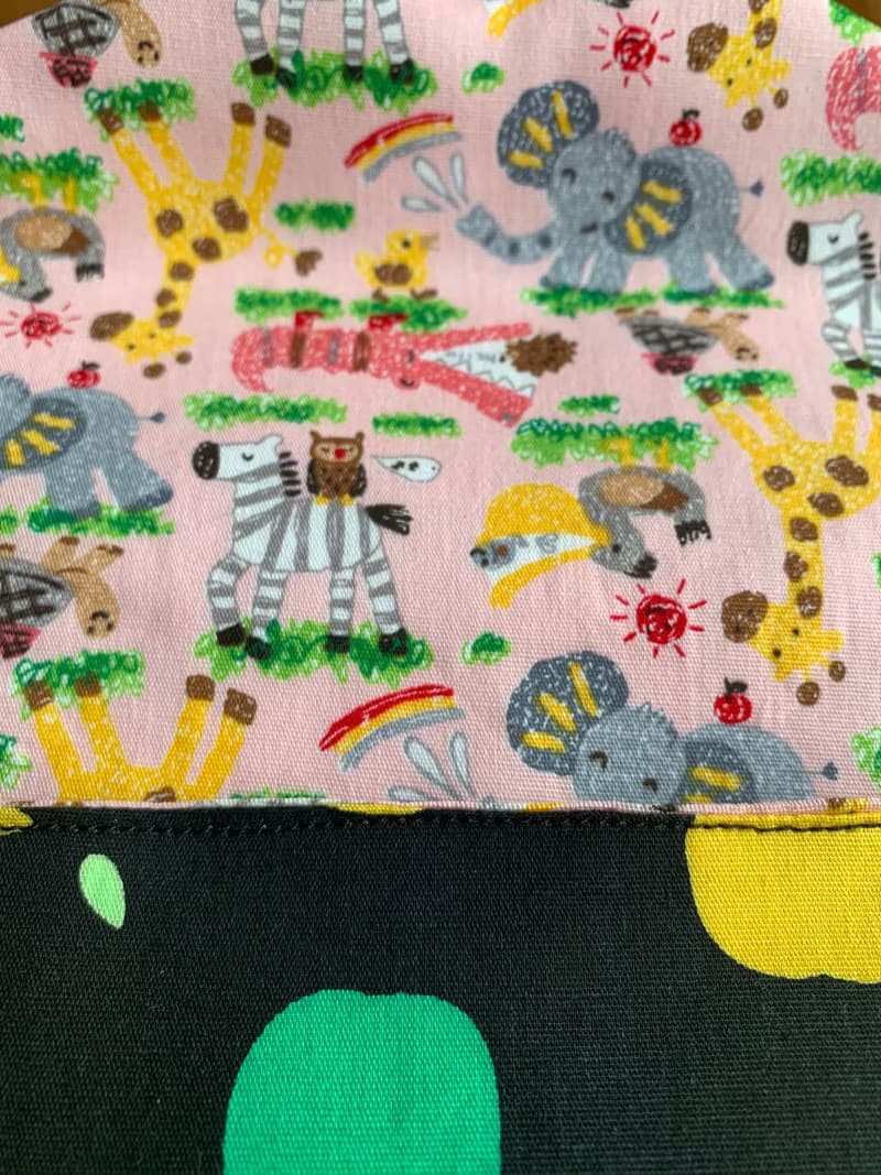 文青風環保筷袋 蘋果咬一口 亮眼黑 手作餐具袋.交換禮物.