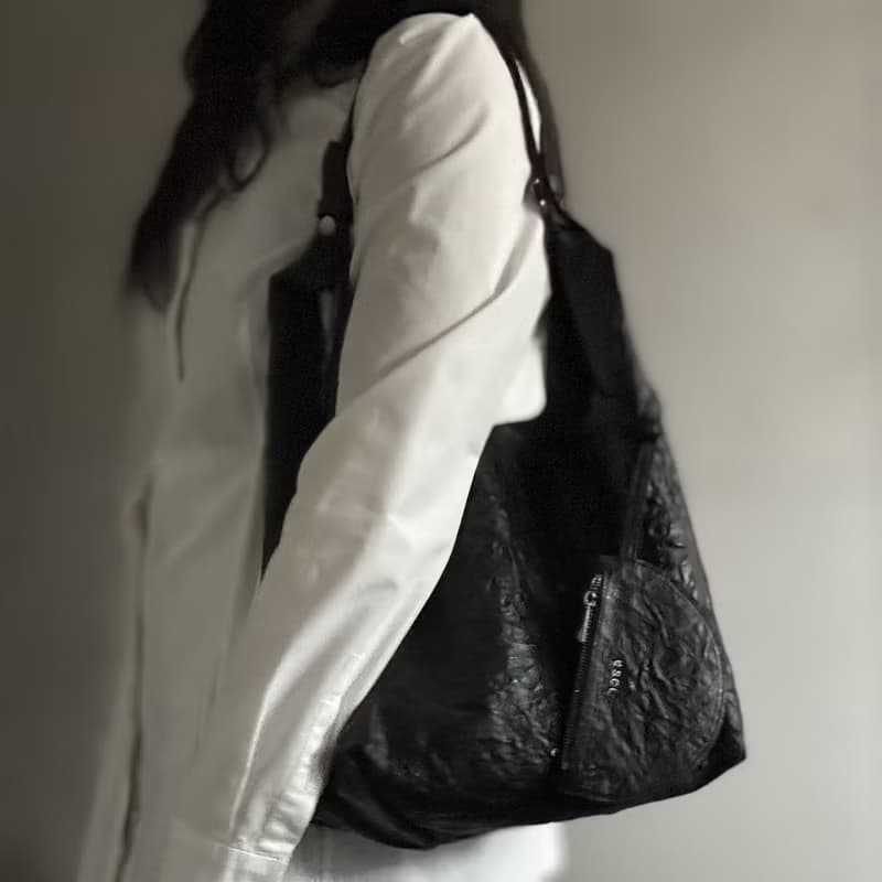 Usual Bag M_Black_Sheep Crinkle_Genuine leather_Shoulder & Crossbody Bag