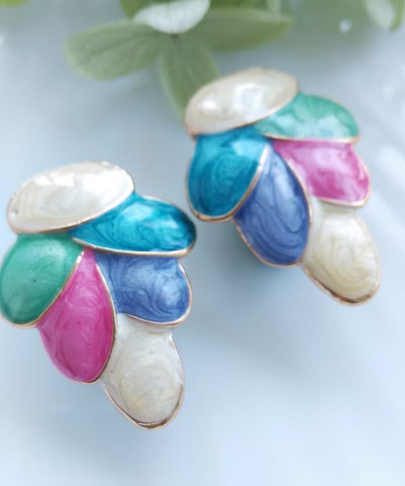 Vintage Jewelry 西洋古董飾品  粉嫩花瓣葉 摩登 針式耳環