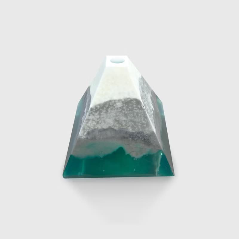手工製造 I 擴香石 I 樹脂 I 附5ml精油 I 綠色 I 金字塔