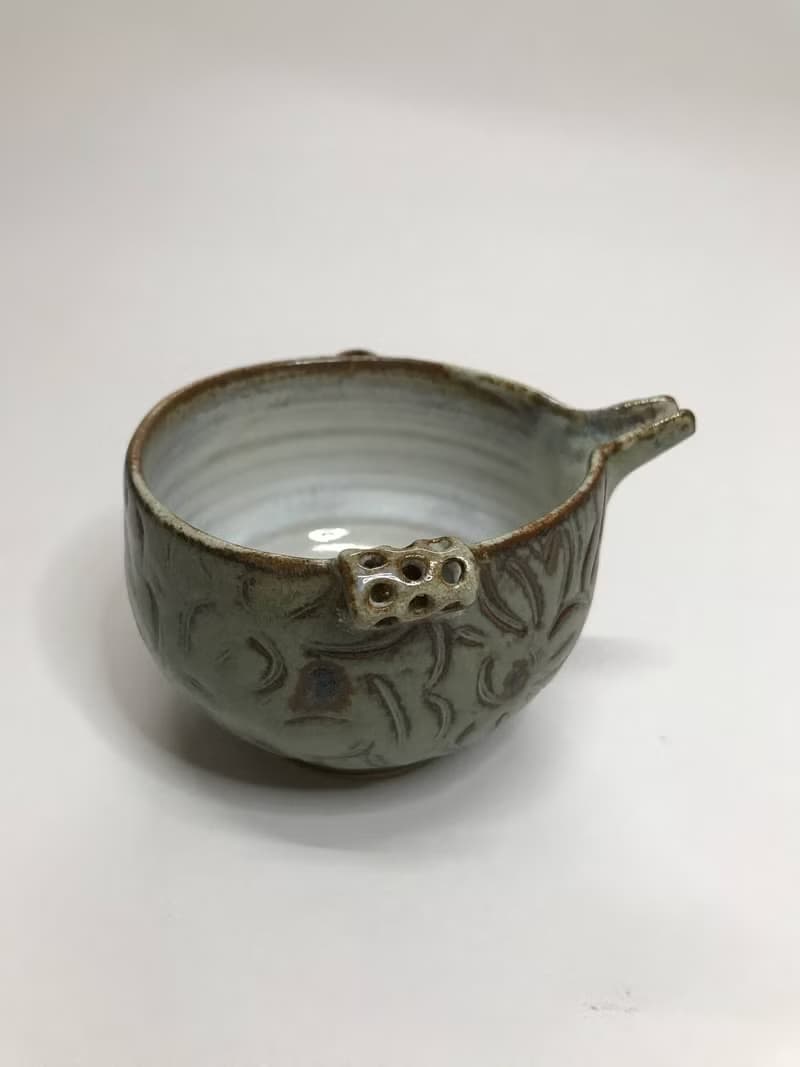 曾永鴻  灰釉刻花茶海
