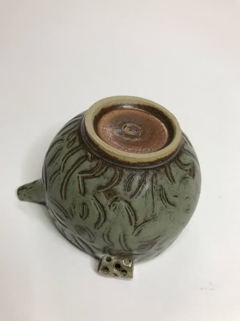 曾永鴻  灰釉刻花茶海