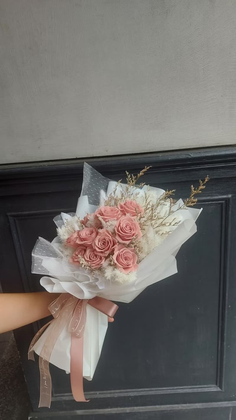 韓式簡約求婚花束永生玫瑰 聖誕節禮物 聖誕節花束 交換禮物