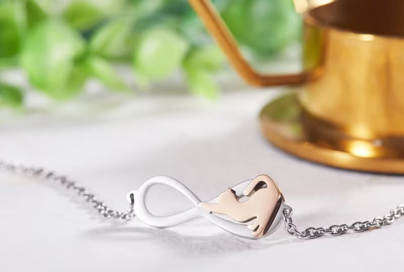 伸懶腰的貓手鍊 - 永恆與貓系列-抗敏醫療鋼