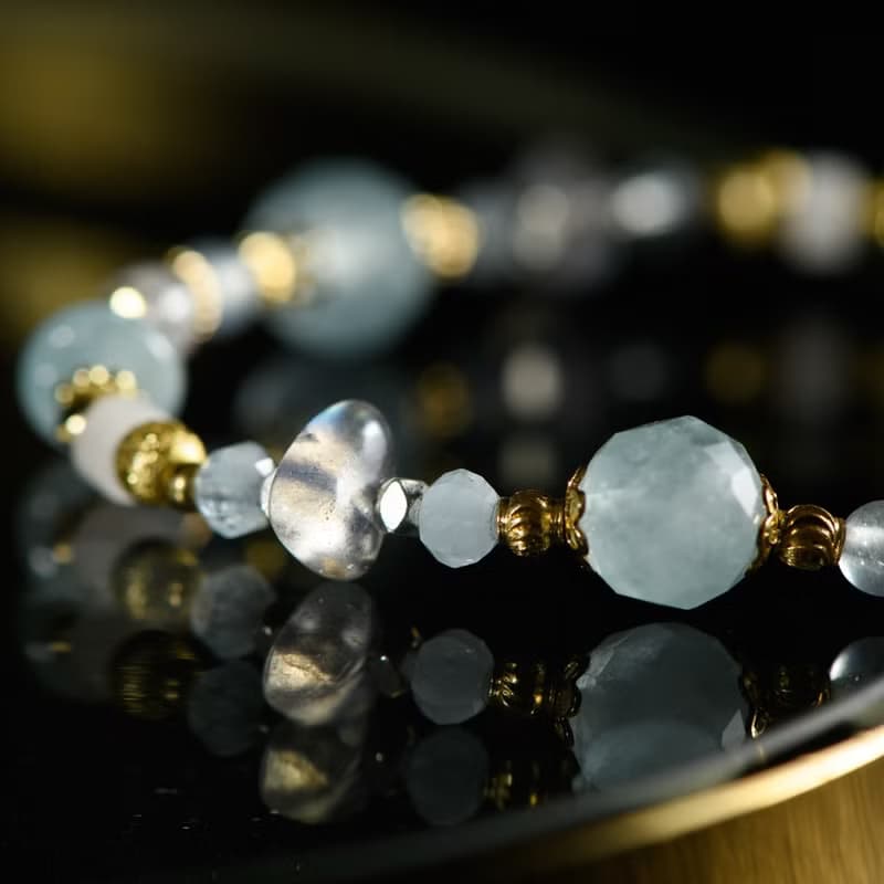 用溫柔開一扇窗 // C1550海藍寶拉長石手鍊