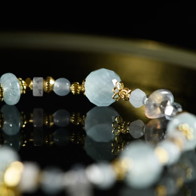 用溫柔開一扇窗 // C1550海藍寶拉長石手鍊