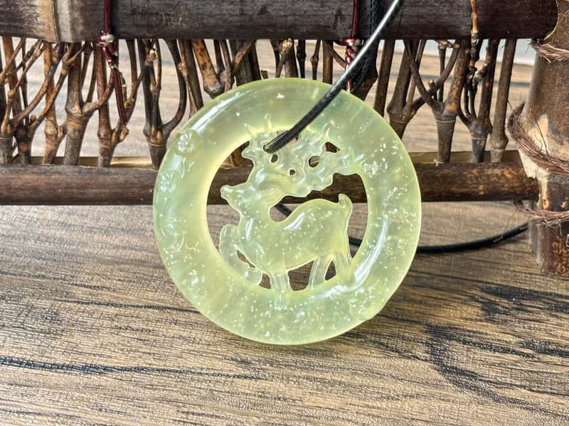 【一物一圖】天然岫玉雕刻鹿牌吊墜項鍊連皮繩