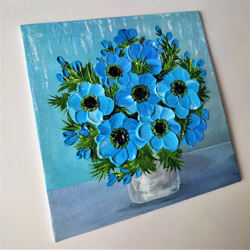 花束藍色海葵繪畫。藍染牆面裝飾畫藝術品。質感小畫