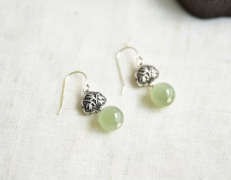 【竹韻】天然和田玉青海料冰晴圓珠925純銀短款耳墜