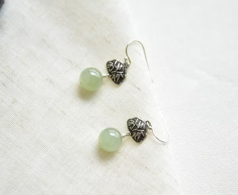 【竹韻】天然和田玉青海料冰晴圓珠925純銀短款耳墜