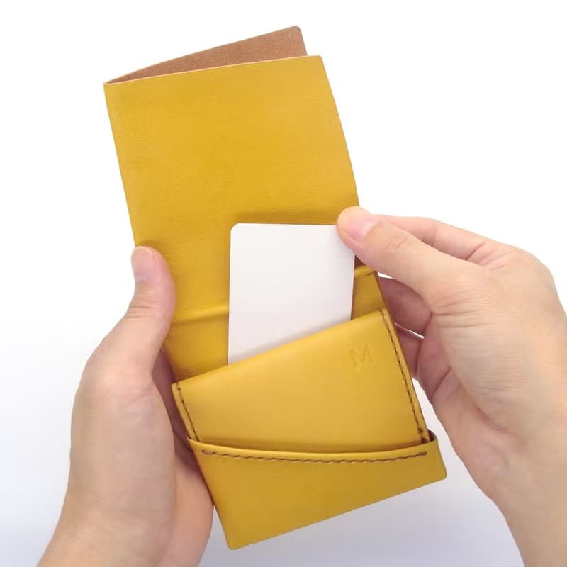 【ミニ財布】革 きはだ染め 草木染め 右利き 手縫い 手染め 手作り【chotof/ちょとふ】
