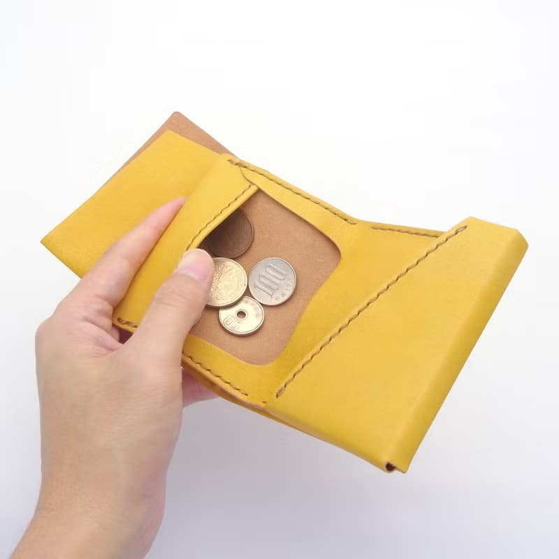【ミニ財布】革 きはだ染め 草木染め 右利き 手縫い 手染め 手作り【chotof/ちょとふ】