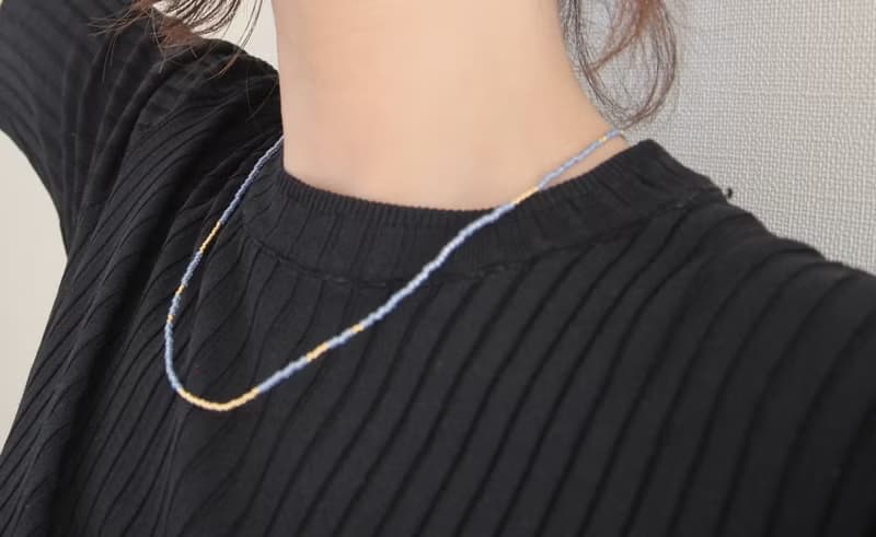 ビーズネックレス　マグネット着脱　  【　青×金　】　ブルー×ゴールド