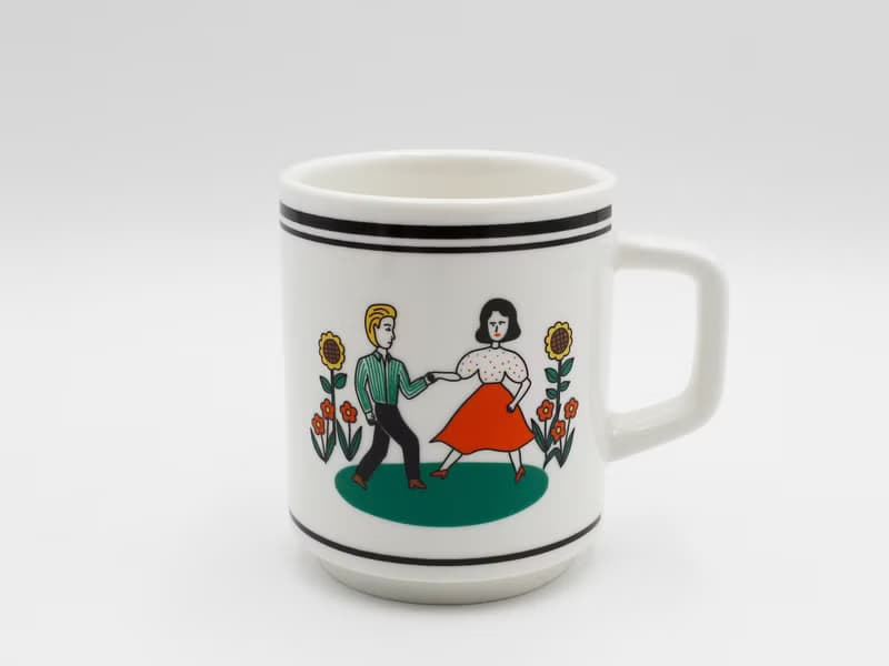 1537 MUG CUP