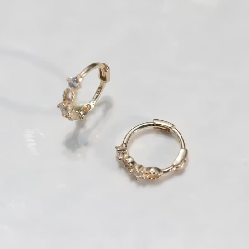 14K 復古簍空鑽小耳扣(單個) (內徑 6 mm)