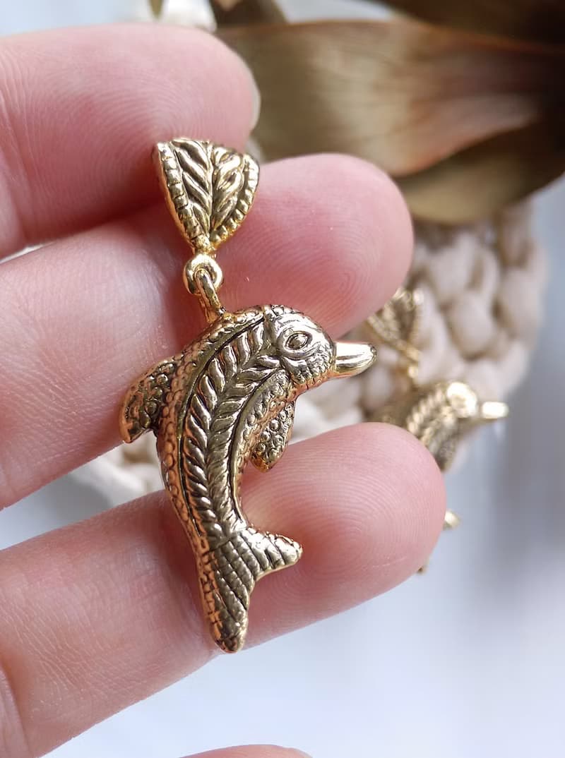 Vintage Jewelry 西洋古董飾品 金色調 可愛 小海豚 針式耳環