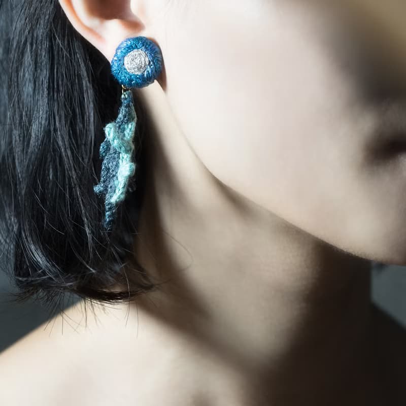 手工刺繡鉤織耳環 夜月與葉