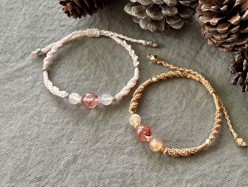 紅膠花 編繩 手鍊