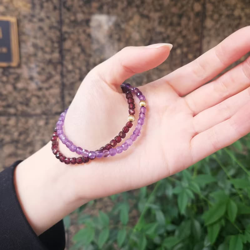 良発色　ガーネットのコルゲートブレスレット　韓紅