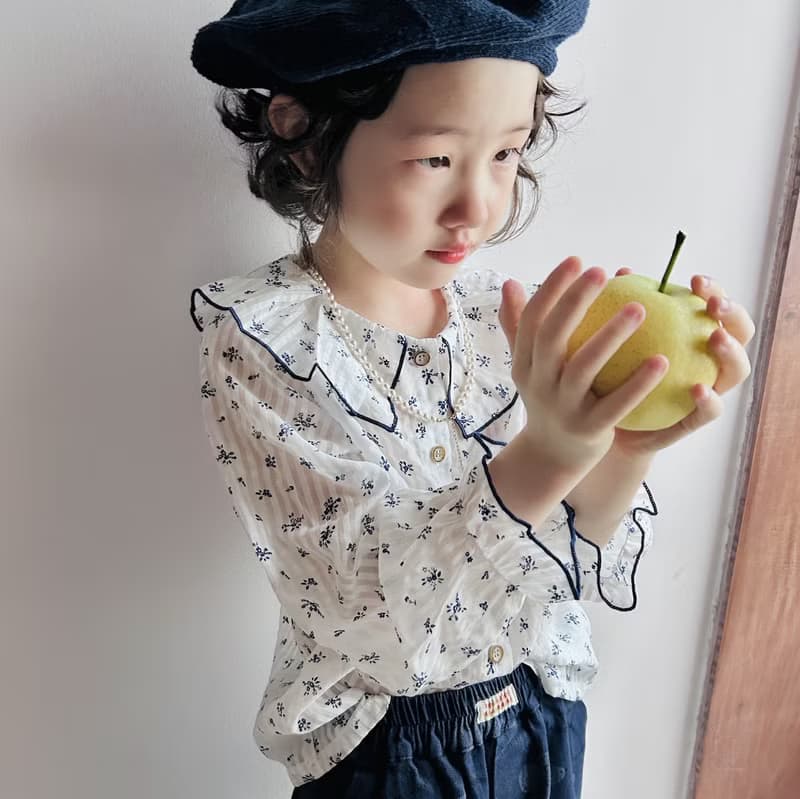 秋季碎花氣質皺褶花瓣領子長袖襯衫 / 童裝