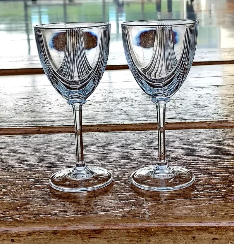 老歐洲條紋水晶玻璃高腳酒杯 • 現品4只 • 起標1只