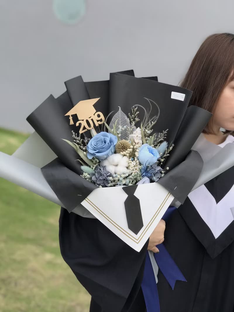 畢業花束 \致男友\永生花花束 學士服包裝 畢業禮物