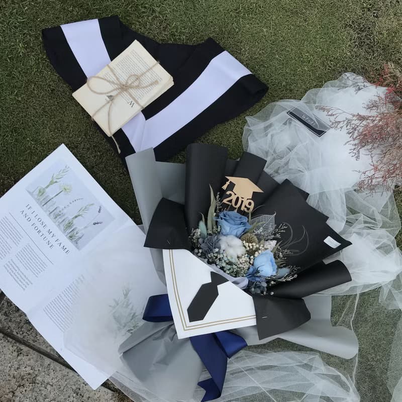 畢業花束 \致男友\永生花花束 學士服包裝 畢業禮物