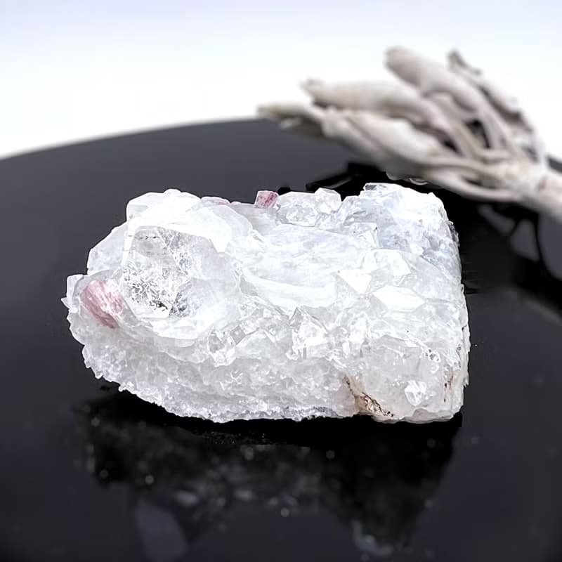 瀲心。原礦 擺件 淨化 能量 療癒 l 鑽石魚眼石 粉紅沸石 l