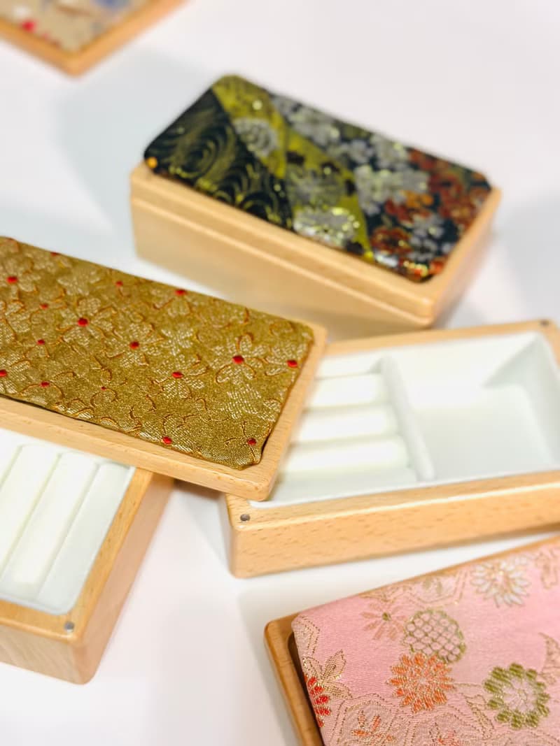 金花織錦緞實木首飾盒