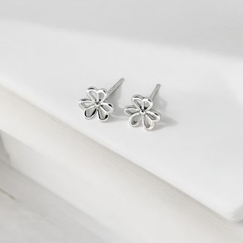 925純銀 | 簍空線條小花_耳環