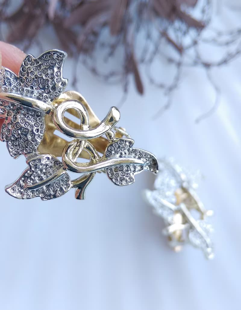 Vintage Jewelry SARAH COV Plain and Fancy 夾式耳環