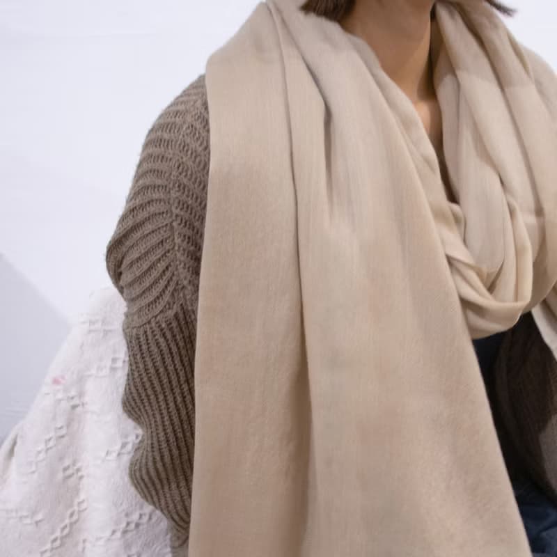 【保暖道具】喀什米爾 Cashmere 羊毛圍巾 - 卡其