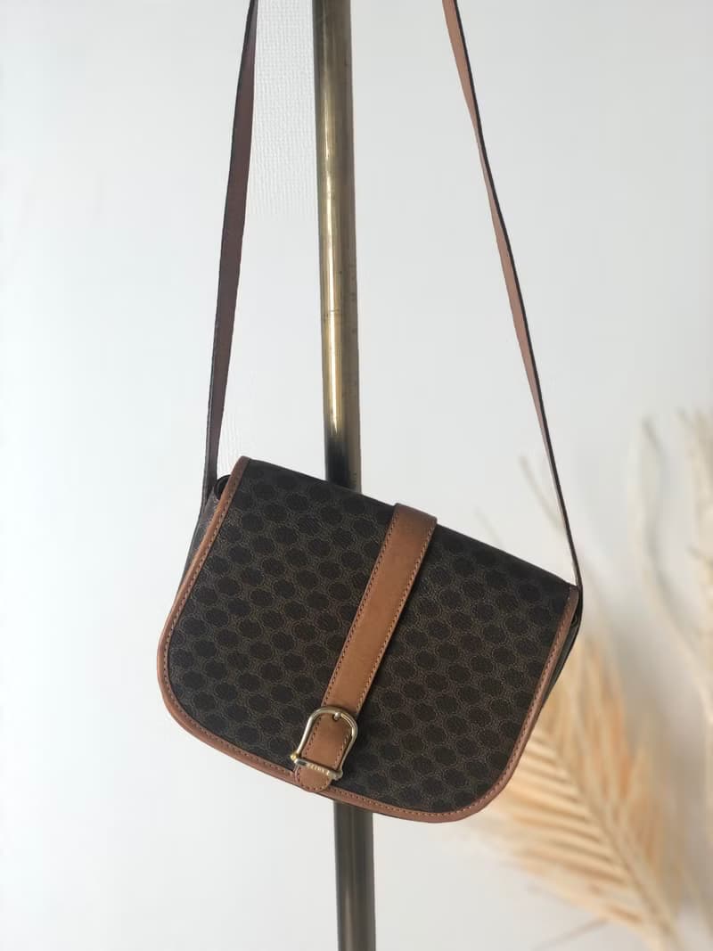 【 日本直送　名牌中古包 】CELINE セリーヌ マカダム フロントベルト レザー クロスボディ ショルダーバッグ ブラウン vintage t8ezp8