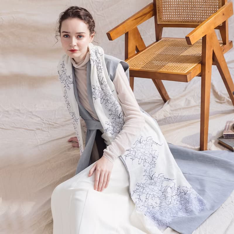 【輕奢】Audrey淡雅梨花網紗蕾絲純羊絨Cashmere圍巾