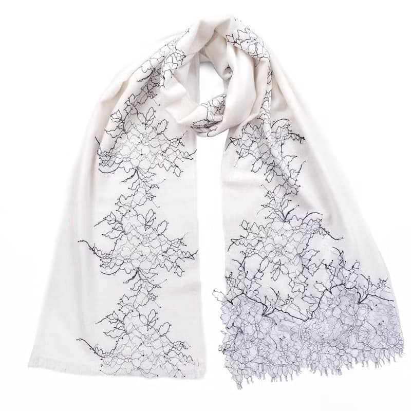 【輕奢】Audrey淡雅梨花網紗蕾絲純羊絨Cashmere圍巾