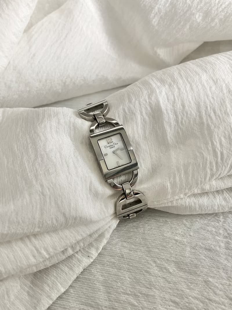【 日本直送　名牌中古包 】Christian Dior 腕時計 シルバー クォーツ ステンレススチール マリス vintage ヴィンテージ cua7kz