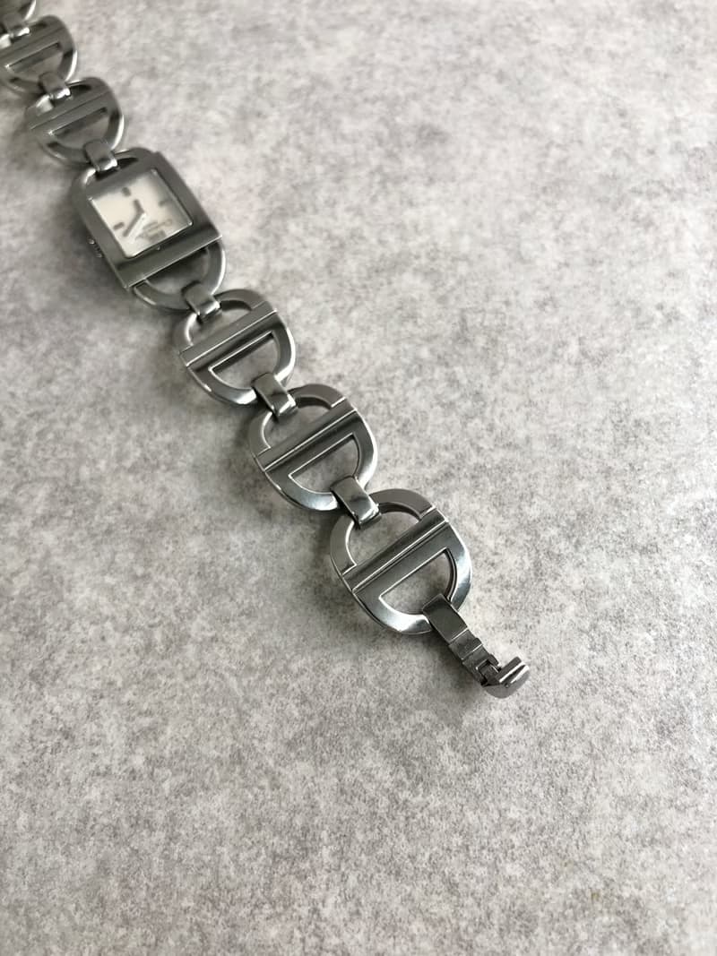 【 日本直送　名牌中古包 】Christian Dior 腕時計 シルバー クォーツ ステンレススチール マリス vintage ヴィンテージ cua7kz