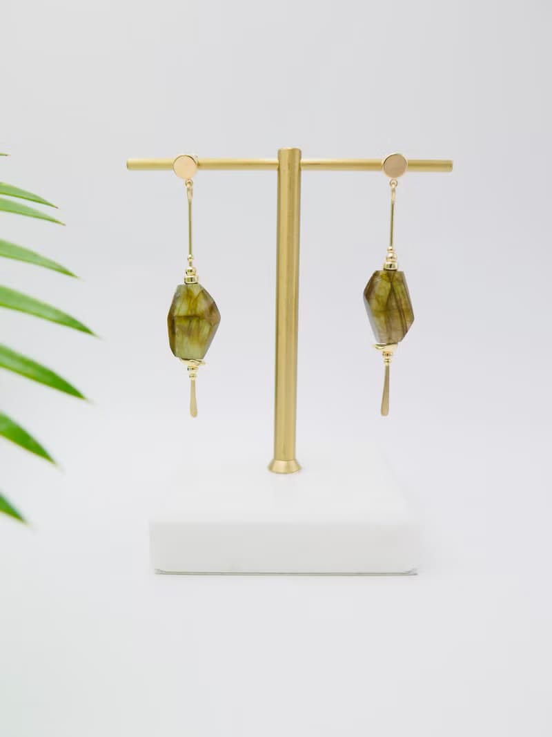 COLE COOL簡約型格不規則天然拉長石耳環 日式耳環