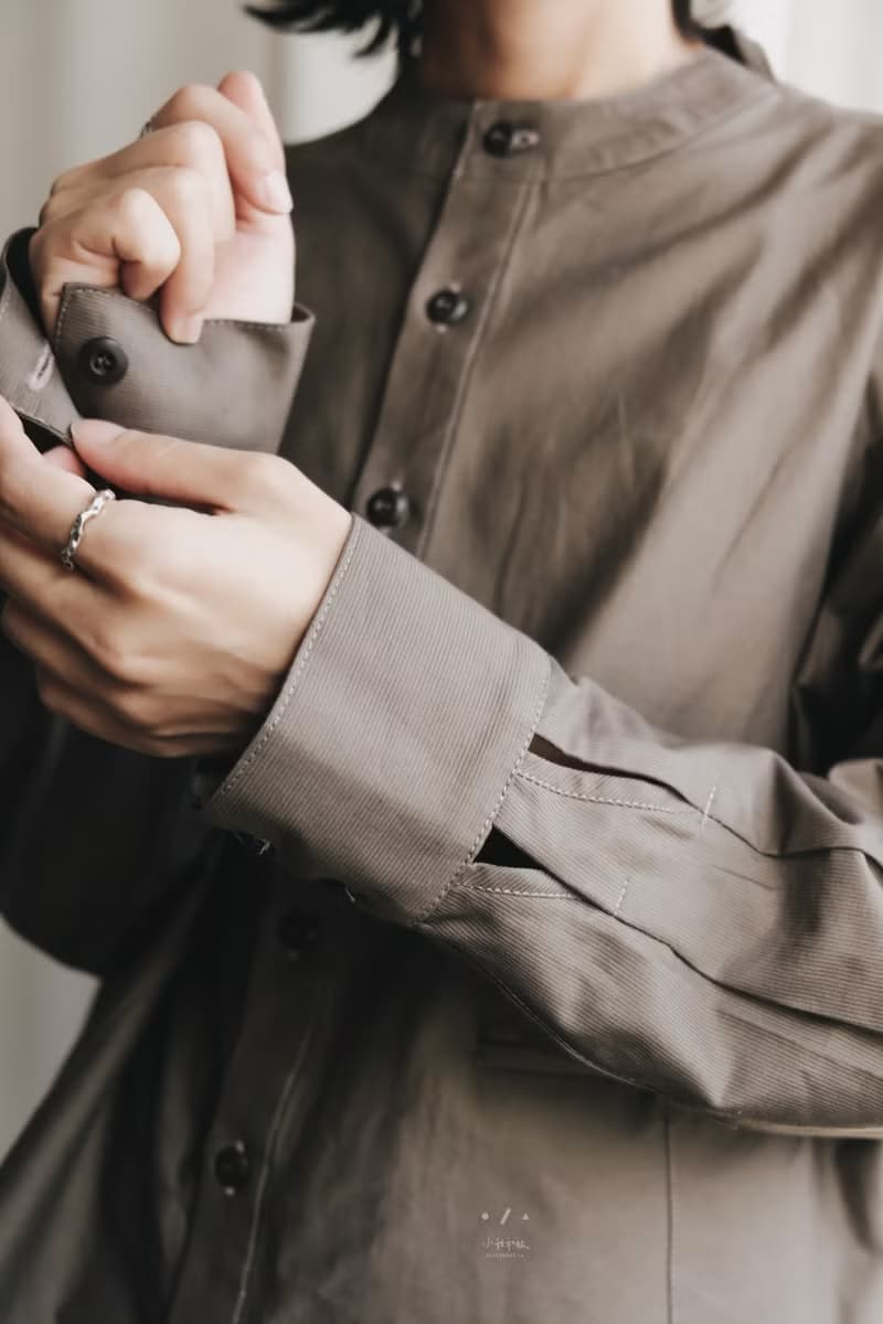 小我獨家 我式紳裝剪裁小領鏤空袖襯衫 - 2色 - 卡布尼諾