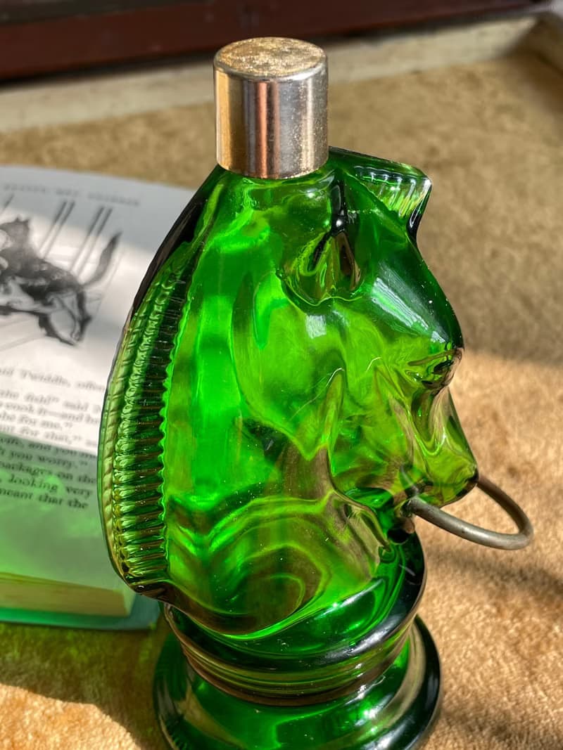 老雜貨老又好古董珠寶 綠色玻璃馬頭香水罐 Avon W67