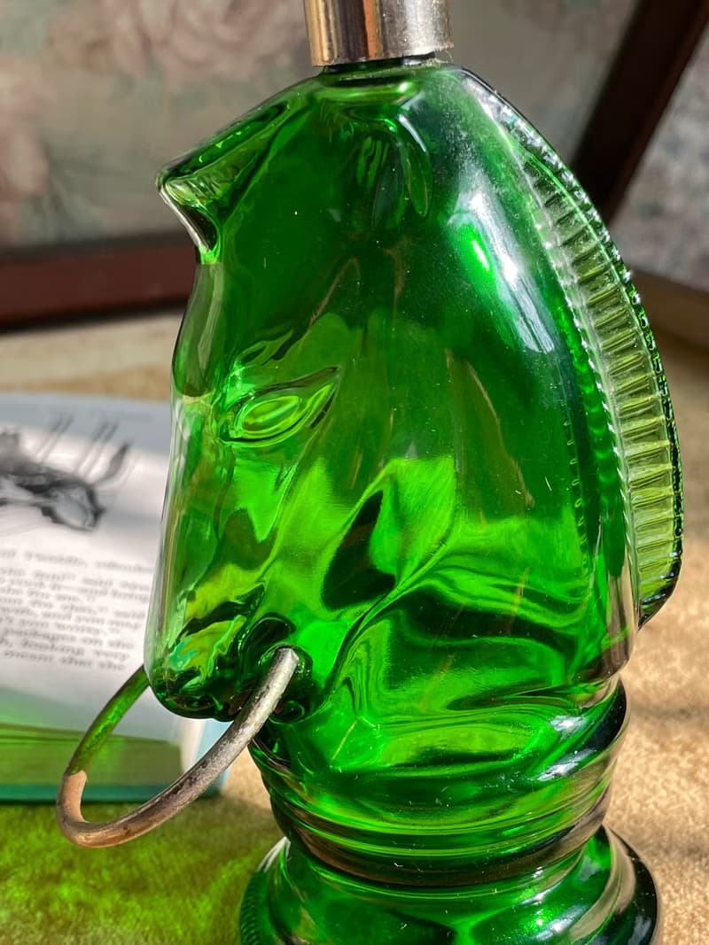 老雜貨老又好古董珠寶 綠色玻璃馬頭香水罐 Avon W67