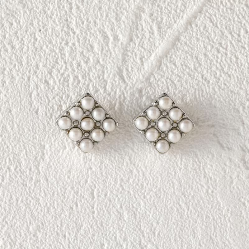 9pearl square pierced earring SV　ニッケルフリー　チタンポスト　パール　スクエア　シルバー