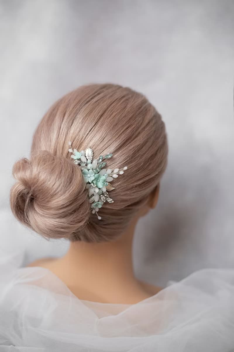White mint flower jewelry set, Wedding hair comb, Bridal earrings, 薄荷色婚禮首飾、髮夾和耳環
