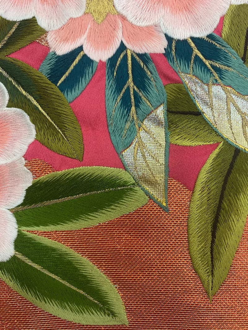 色打掛からつくるアートパネル　vintage kimono  刺繍着物 和モダン 和風インテリア プレゼント 花柄 結婚祝 新築祝  縁起物 額装インテリア　６