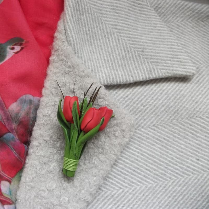Small brooch made of genuine leather with a bouquet of coral tulips