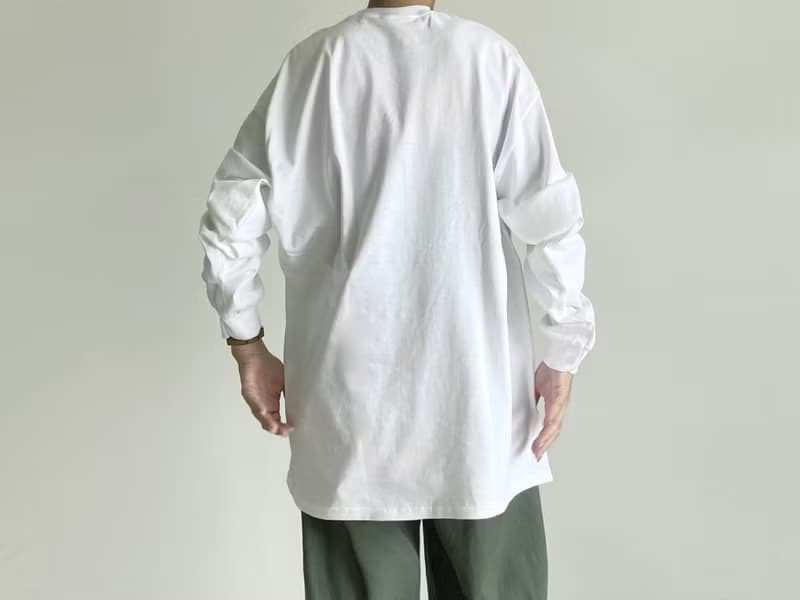 loose-fitting silhouette / long sleeve t-shirt / black / unisex