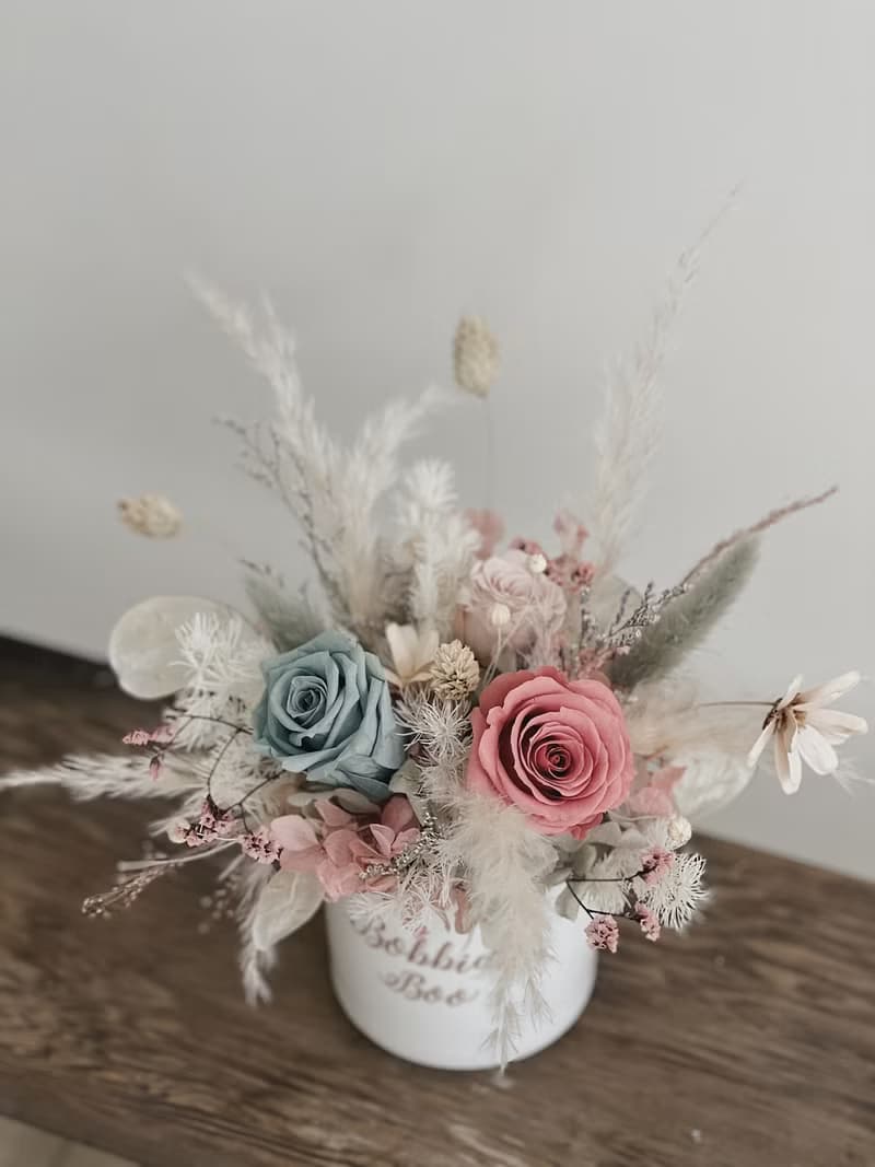 【永生玫瑰花盆花】• 情人節禮物/生日禮物/永生花/永生玫瑰花