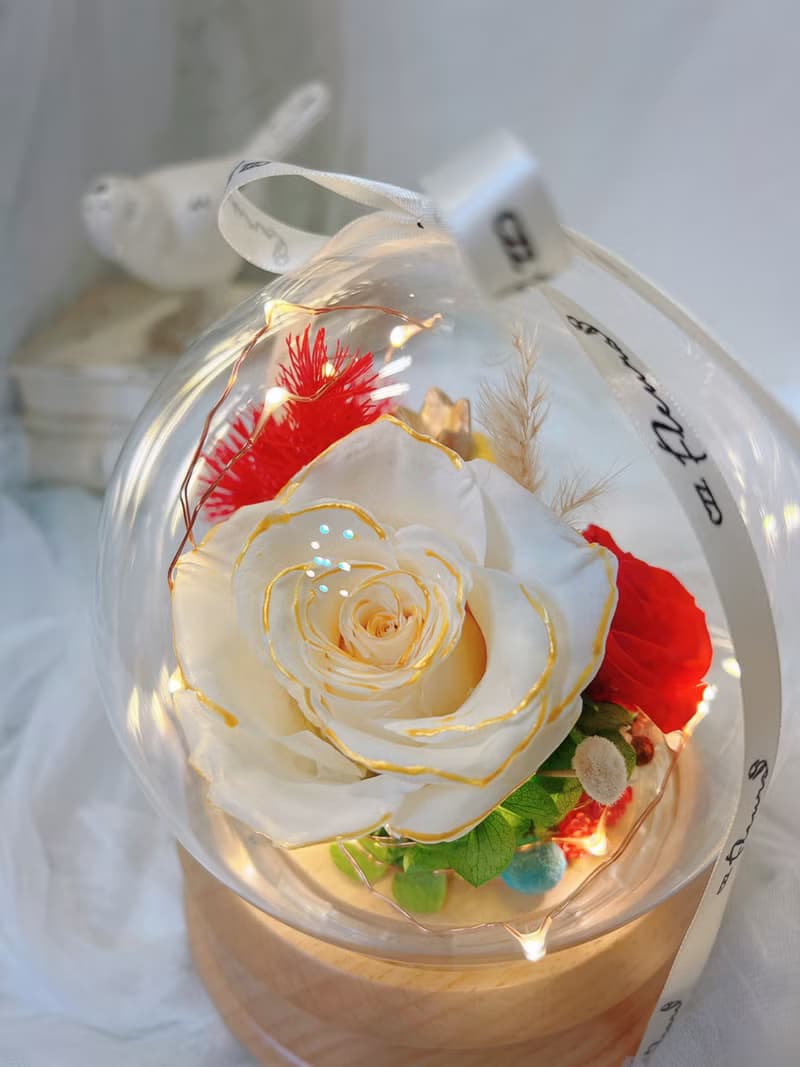 永生花藍芽音響 藍芽喇叭燈 小王子玫瑰 情人節 生日禮物 玻璃罩