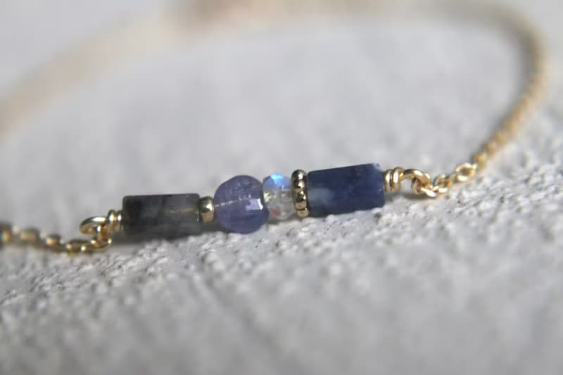 手鍊 細手鍊 菫青石 月光石 坦桑石 - 幾何 -