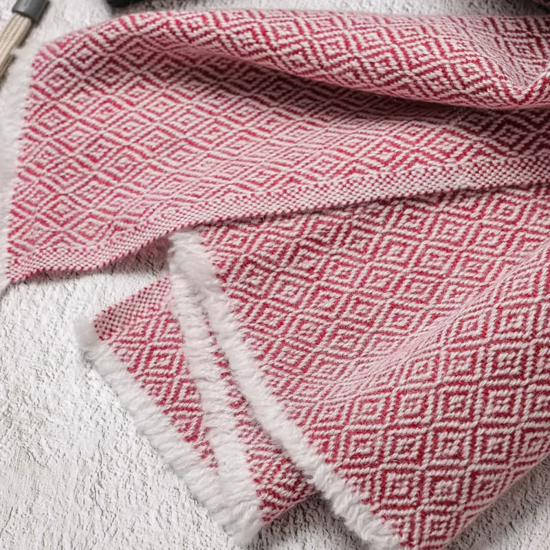 【厚款】喀什米爾羊毛圍巾/披肩  鑽石紋暗紅 手工機織